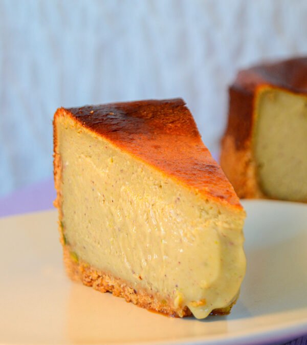 Tarta de queso de pistacho
